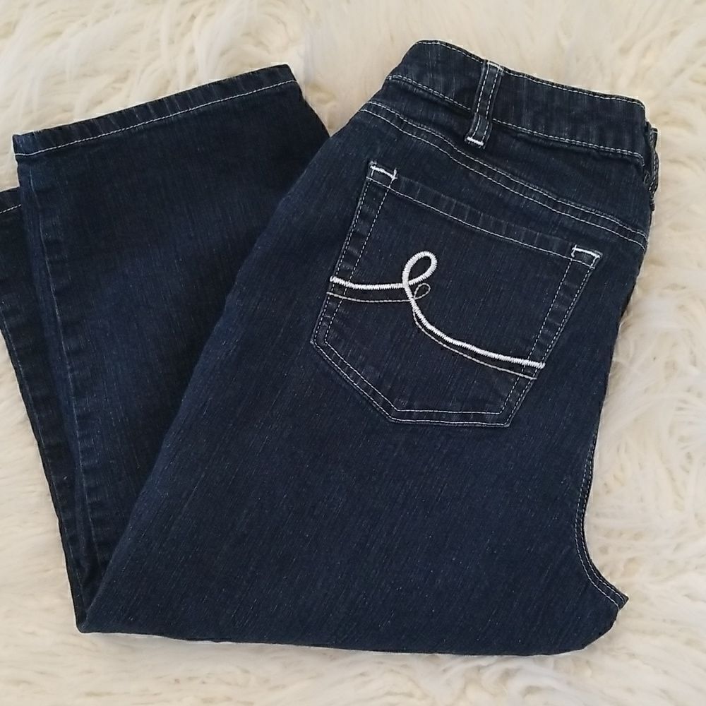 Cato size 8 denim cropped pants